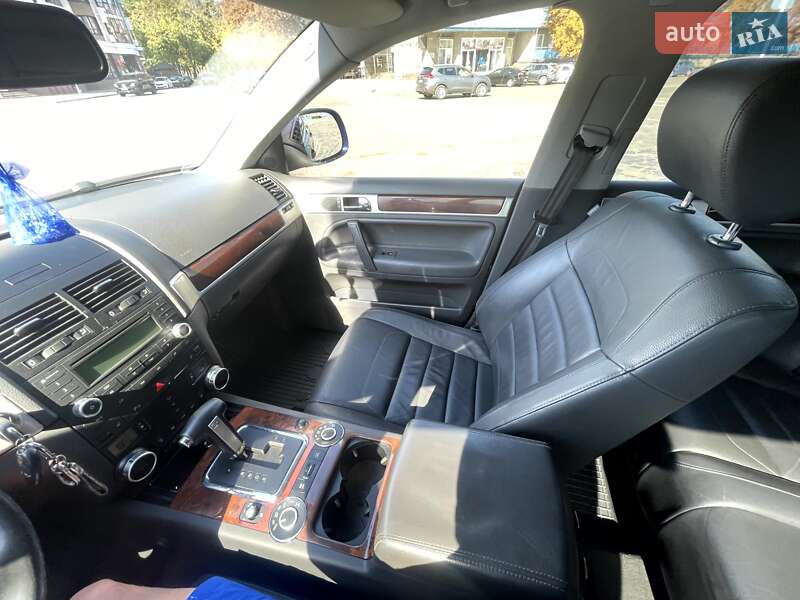 Внедорожник / Кроссовер Volkswagen Touareg 2008 в Кременчуге