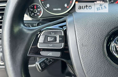 Внедорожник / Кроссовер Volkswagen Touareg 2012 в 