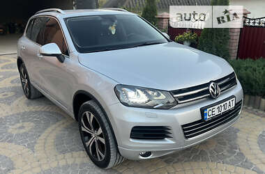 Внедорожник / Кроссовер Volkswagen Touareg 2012 в Хотине