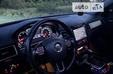 Внедорожник / Кроссовер Volkswagen Touareg 2012 в Подольске