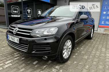 Внедорожник / Кроссовер Volkswagen Touareg 2014 в Славуте