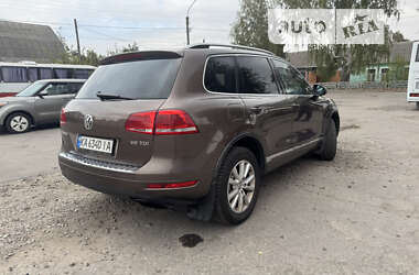 Внедорожник / Кроссовер Volkswagen Touareg 2012 в Белой Церкви