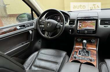 Позашляховик / Кросовер Volkswagen Touareg 2011 в Стрию