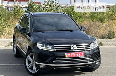 Позашляховик / Кросовер Volkswagen Touareg 2014 в Києві