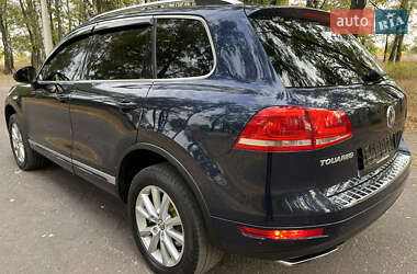 Внедорожник / Кроссовер Volkswagen Touareg 2011 в Ахтырке