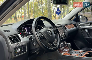 Внедорожник / Кроссовер Volkswagen Touareg 2011 в Ахтырке