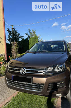 Внедорожник / Кроссовер Volkswagen Touareg 2012 в Вороняках