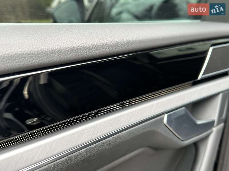 Внедорожник / Кроссовер Volkswagen Touareg 2018 в Луцке