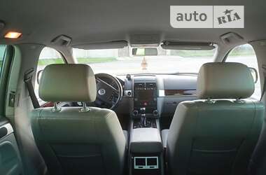 Позашляховик / Кросовер Volkswagen Touareg 2005 в 