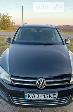 Внедорожник / Кроссовер Volkswagen Touareg 2012 в Березане