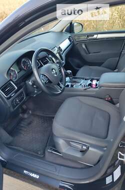 Внедорожник / Кроссовер Volkswagen Touareg 2012 в Березане