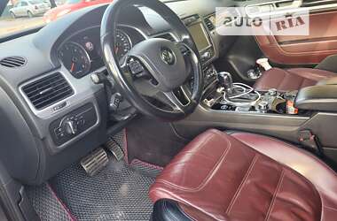 Внедорожник / Кроссовер Volkswagen Touareg 2011 в Кропивницком