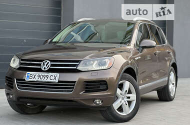 Позашляховик / Кросовер Volkswagen Touareg 2011 в Тернополі