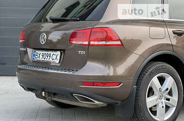 Позашляховик / Кросовер Volkswagen Touareg 2011 в Тернополі