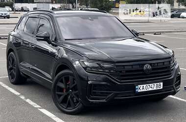 Позашляховик / Кросовер Volkswagen Touareg 2021 в Києві