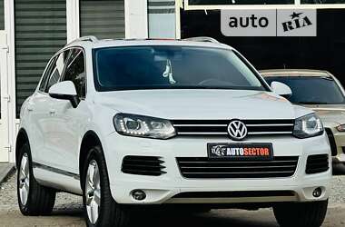 Внедорожник / Кроссовер Volkswagen Touareg 2013 в Харькове