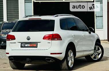 Внедорожник / Кроссовер Volkswagen Touareg 2013 в Харькове