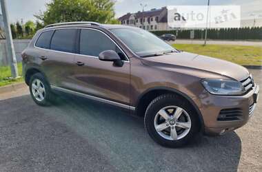 Внедорожник / Кроссовер Volkswagen Touareg 2011 в Дунаевцах