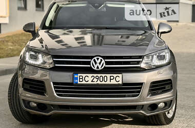 Внедорожник / Кроссовер Volkswagen Touareg 2013 в Львове