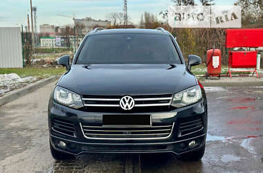 Внедорожник / Кроссовер Volkswagen Touareg 2011 в Черкассах