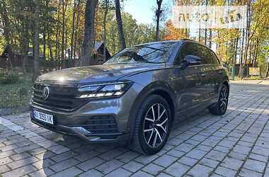 Внедорожник / Кроссовер Volkswagen Touareg 2020 в Киеве