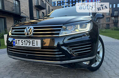 Внедорожник / Кроссовер Volkswagen Touareg 2015 в Ивано-Франковске