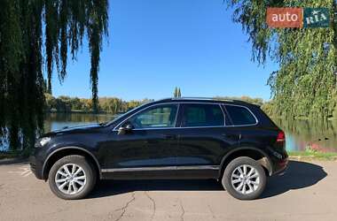 Внедорожник / Кроссовер Volkswagen Touareg 2012 в 