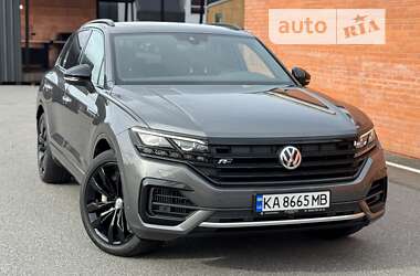 Позашляховик / Кросовер Volkswagen Touareg 2020 в Києві