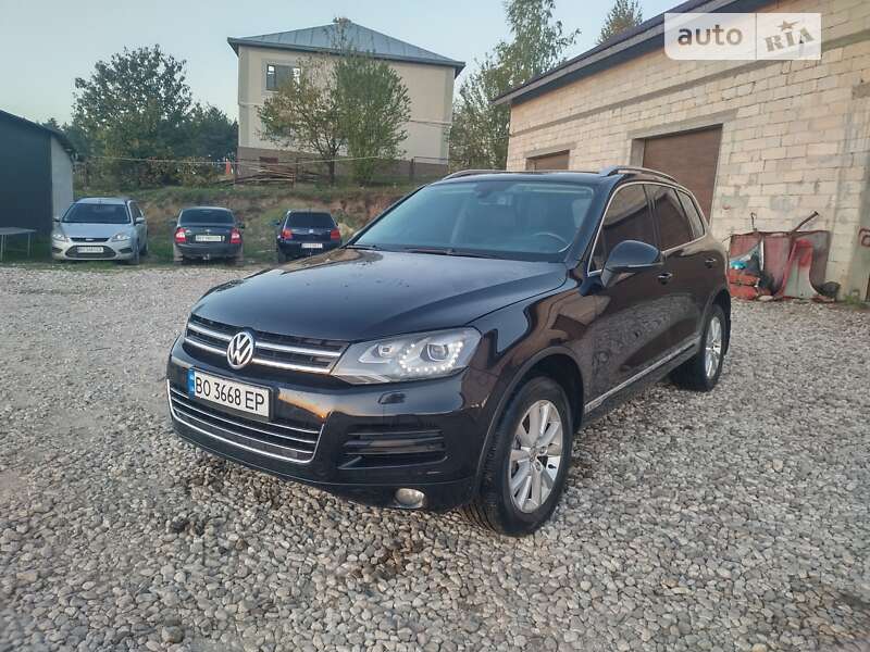 Внедорожник / Кроссовер Volkswagen Touareg 2012 в Бучаче