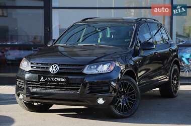 Позашляховик / Кросовер Volkswagen Touareg 2011 в Харкові