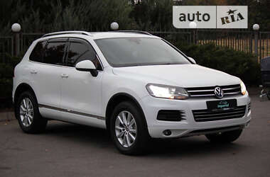 Позашляховик / Кросовер Volkswagen Touareg 2012 в Харкові