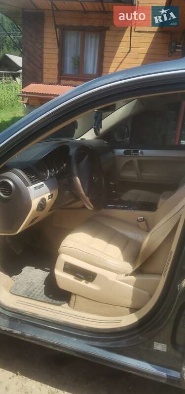 Позашляховик / Кросовер Volkswagen Touareg 2006 в Чернівцях