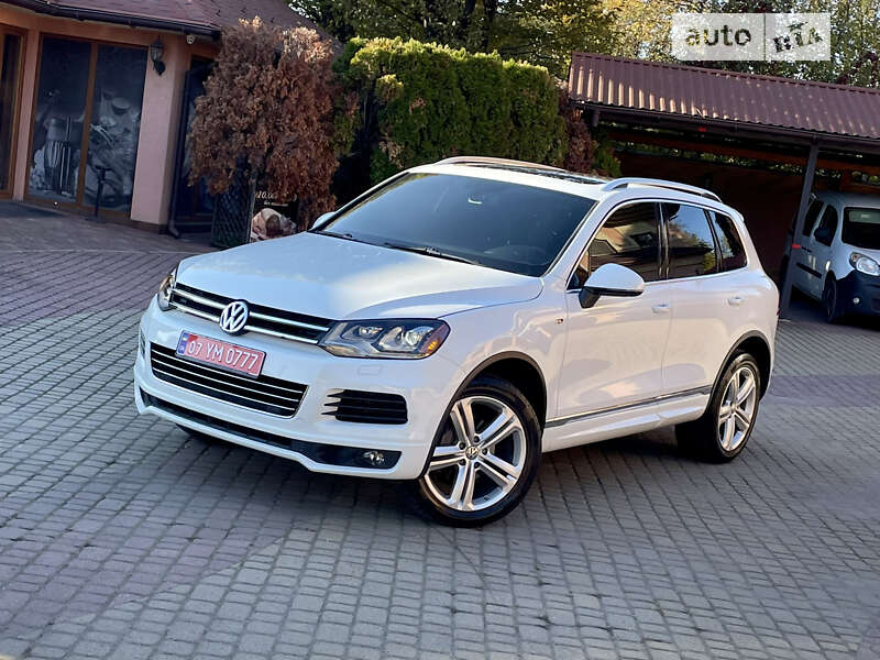 Позашляховик / Кросовер Volkswagen Touareg 2014 в Мукачевому