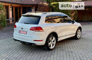 Позашляховик / Кросовер Volkswagen Touareg 2014 в Мукачевому