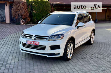 Позашляховик / Кросовер Volkswagen Touareg 2014 в Мукачевому