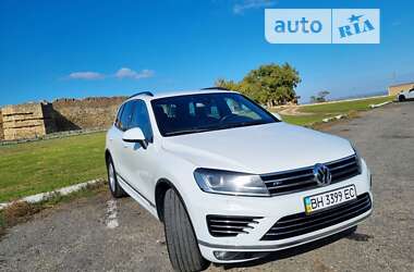 Позашляховик / Кросовер Volkswagen Touareg 2015 в Білгороді-Дністровському