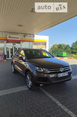 Позашляховик / Кросовер Volkswagen Touareg 2012 в Львові