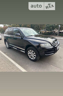 Внедорожник / Кроссовер Volkswagen Touareg 2006 в Измаиле