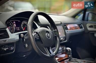 Внедорожник / Кроссовер Volkswagen Touareg 2011 в Ивано-Франковске