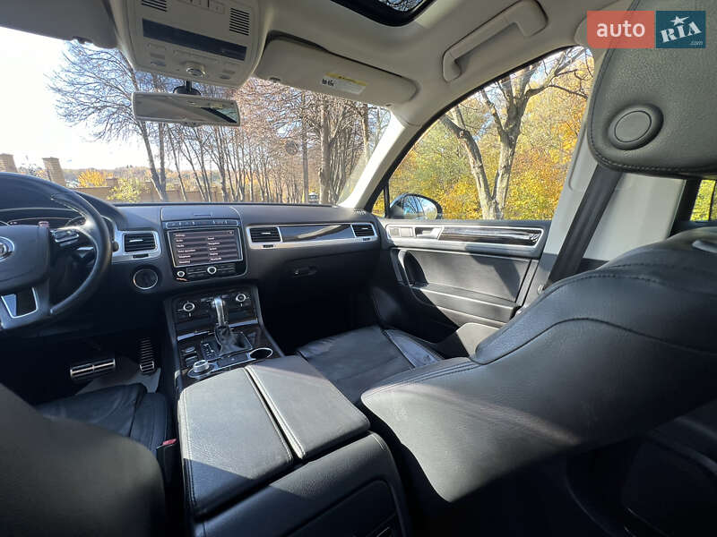 Внедорожник / Кроссовер Volkswagen Touareg 2015 в Хмельницком фото 16 Внедорожник / Кроссовер Volkswagen Touareg 2015 в Хмельницком