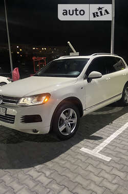 Внедорожник / Кроссовер Volkswagen Touareg 2012 в Кривом Роге