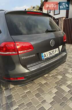 Внедорожник / Кроссовер Volkswagen Touareg 2010 в Киеве