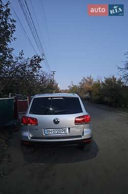 Позашляховик / Кросовер Volkswagen Touareg 2004 в Одесі