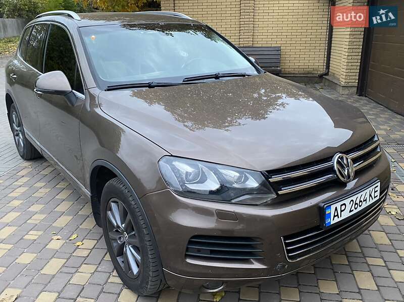 Внедорожник / Кроссовер Volkswagen Touareg 2013 в Запорожье