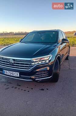 Позашляховик / Кросовер Volkswagen Touareg 2021 в Ужгороді