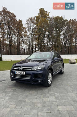 Позашляховик / Кросовер Volkswagen Touareg 2014 в Луцьку