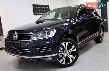 Внедорожник / Кроссовер Volkswagen Touareg 2016 в Дрогобыче