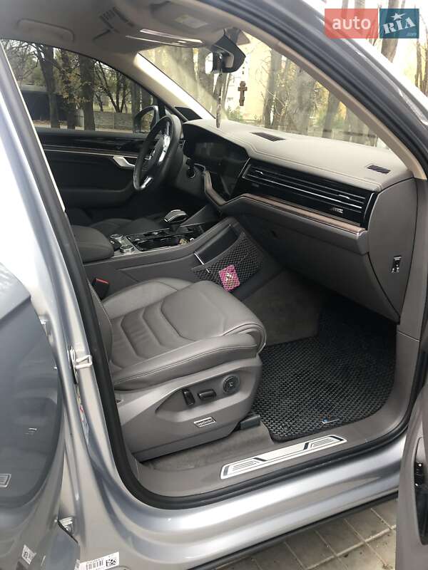 Внедорожник / Кроссовер Volkswagen Touareg 2019 в Знаменке фото 12 Внедорожник / Кроссовер Volkswagen Touareg 2019 в Знаменке