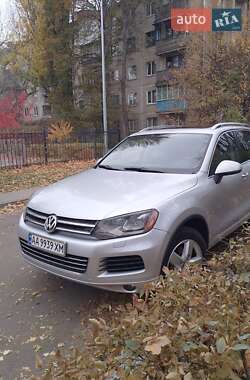 Внедорожник / Кроссовер Volkswagen Touareg 2012 в Киеве