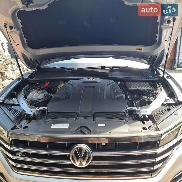 Позашляховик / Кросовер Volkswagen Touareg 2019 в Черкасах фото 10 Позашляховик / Кросовер Volkswagen Touareg 2019 в Черкасах